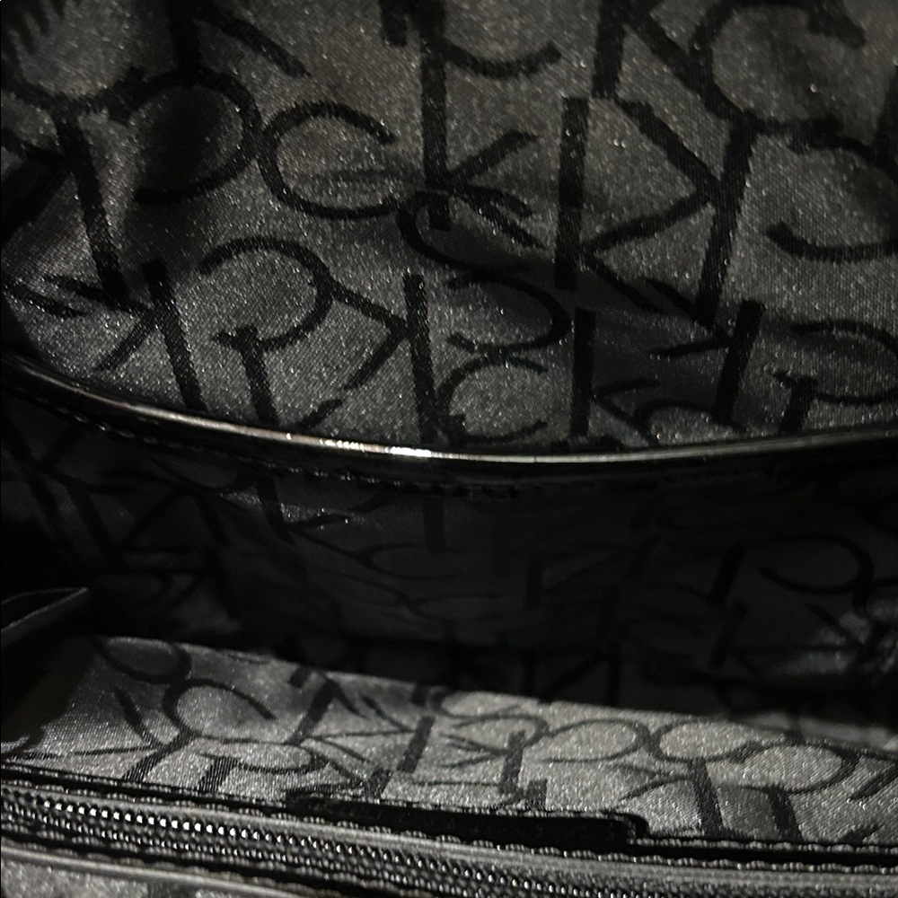 Calvin Klein Red and Black Logo Shoulder Bag - Picture 9 of 9